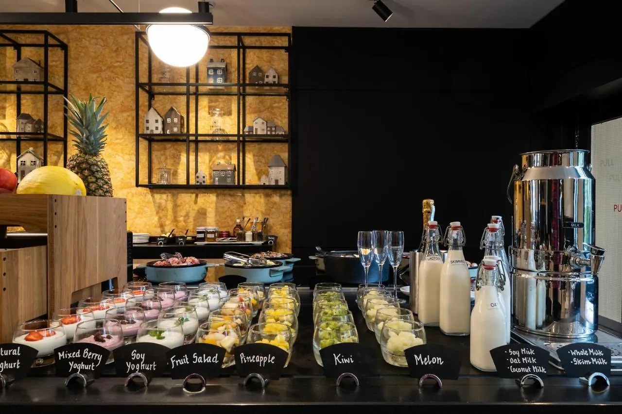 Catalonia Vondel Amsterdam Hotel