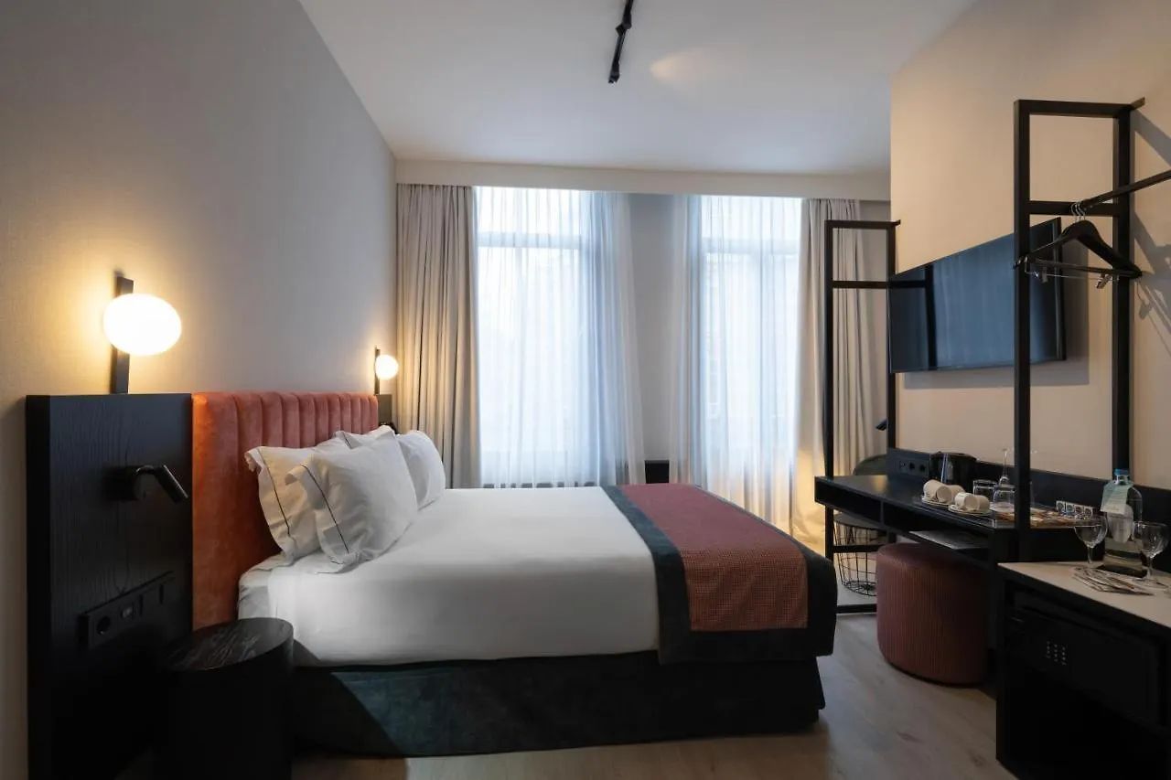 Catalonia Vondel Amsterdam Hotel