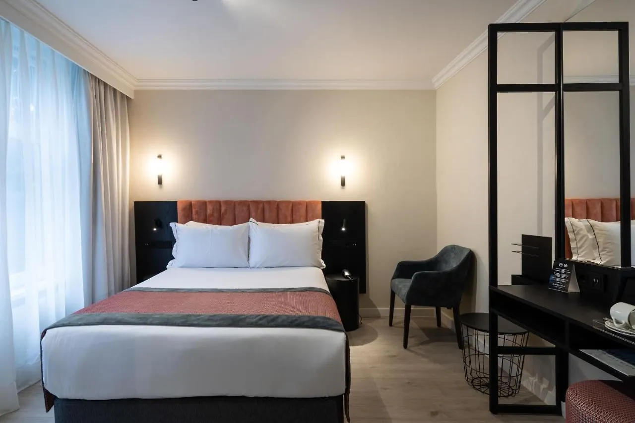 Catalonia Vondel Amsterdam Otel