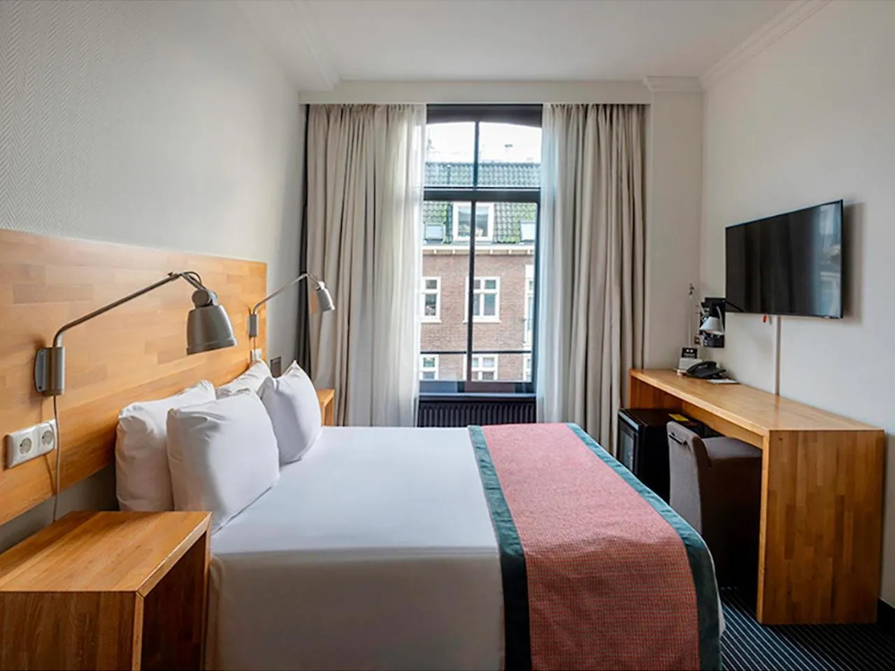 Catalonia Vondel Amsterdam Hotel 4*,
