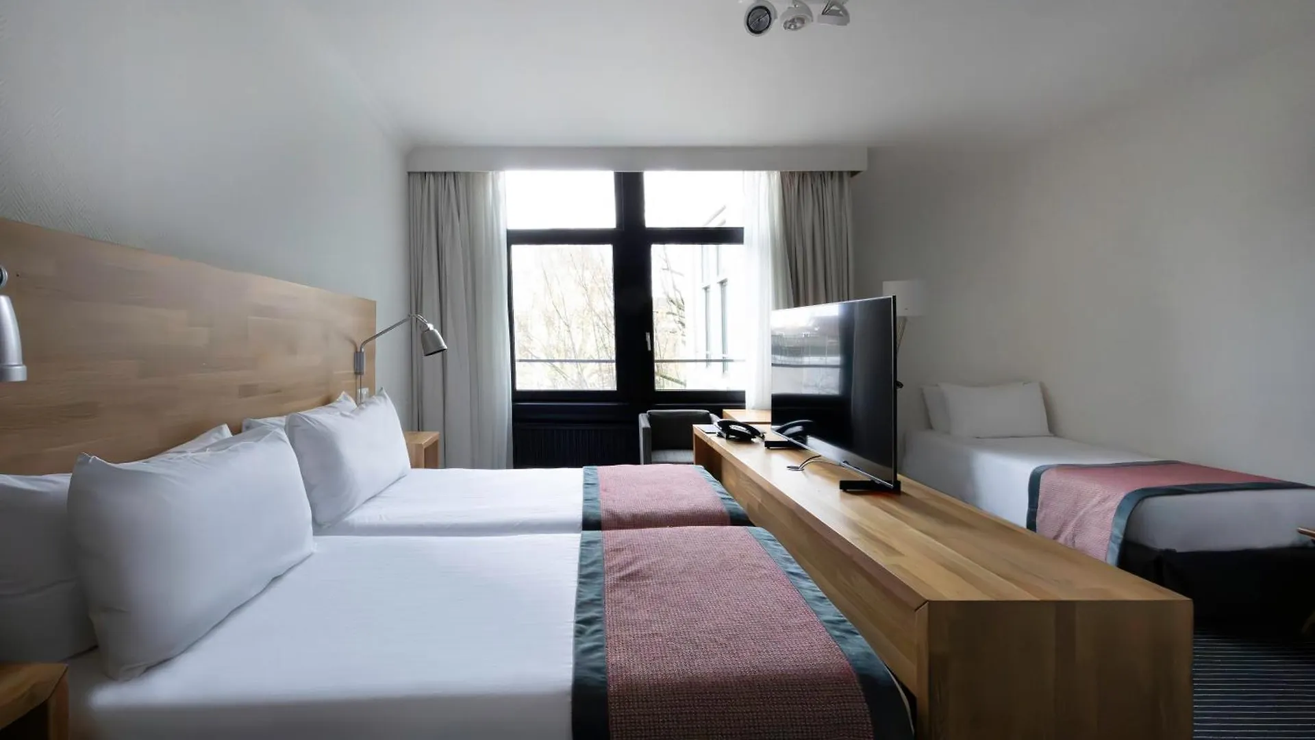 Catalonia Vondel Amsterdam Hotel