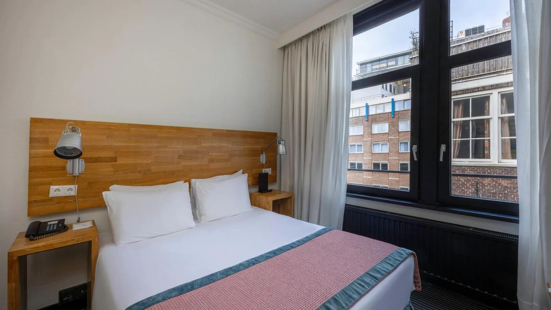 Catalonia Vondel Amsterdam Otel