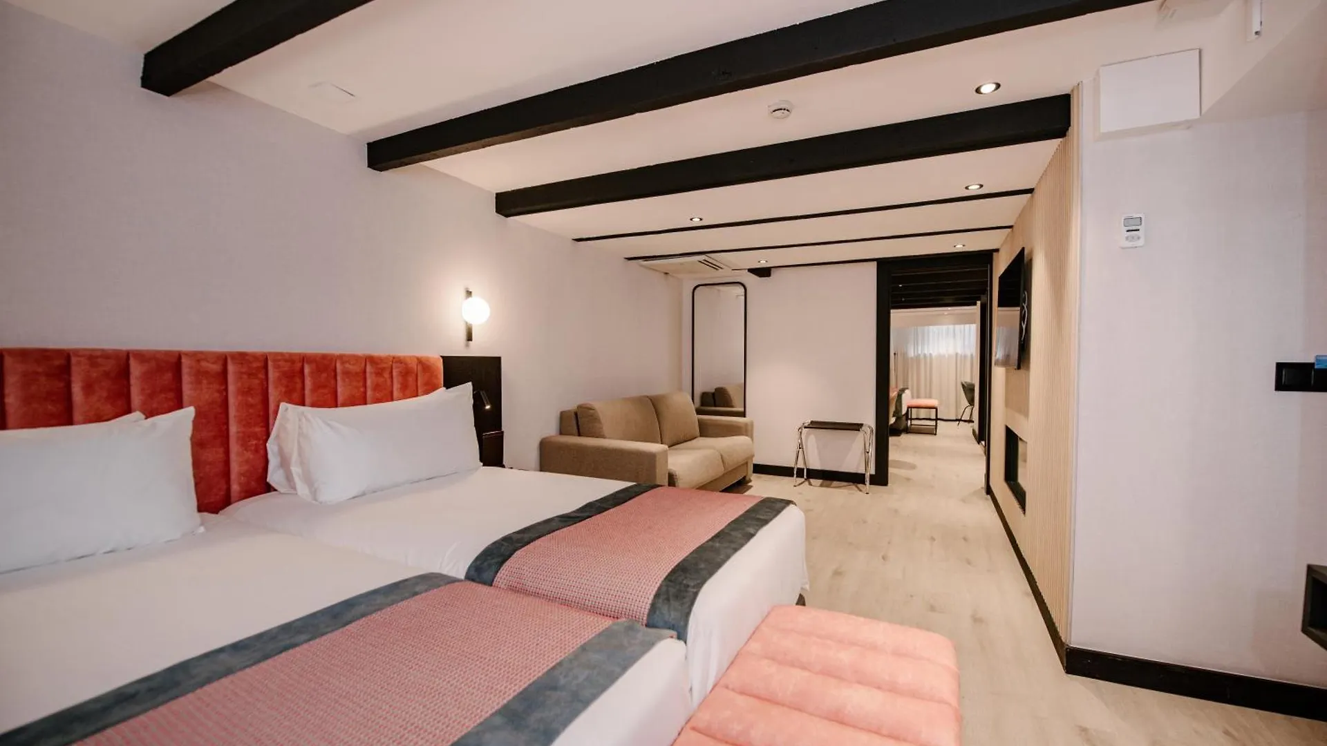 Catalonia Vondel Amsterdam Otel
