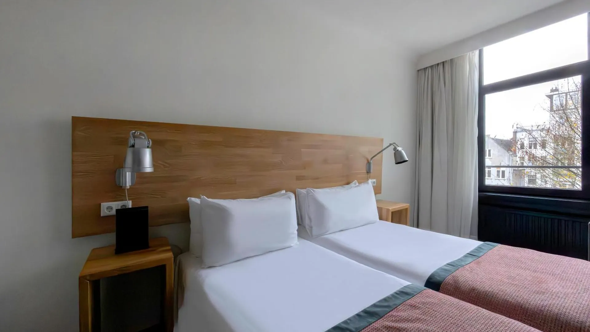 Catalonia Vondel Amsterdam Hotel