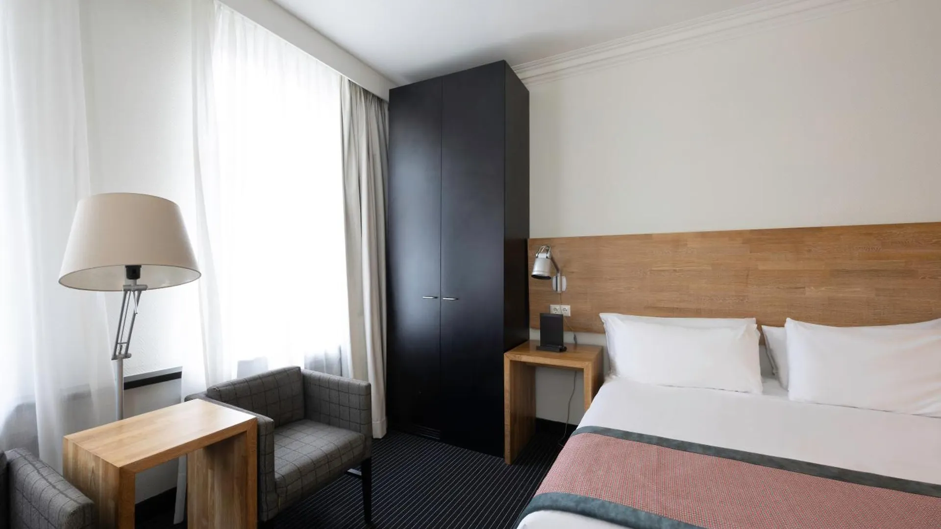 Catalonia Vondel Amsterdam Otel