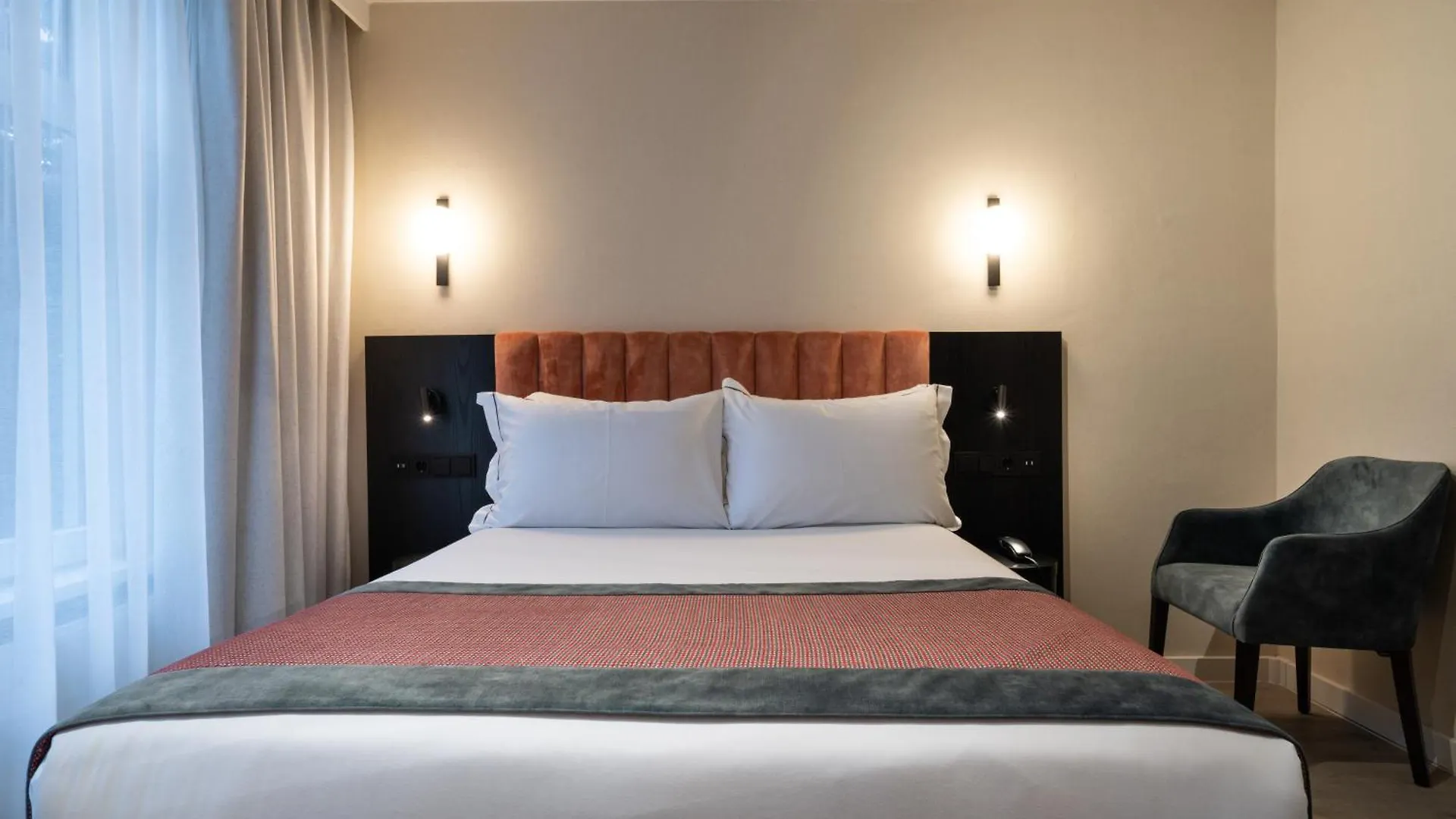 Catalonia Vondel Amsterdam Otel